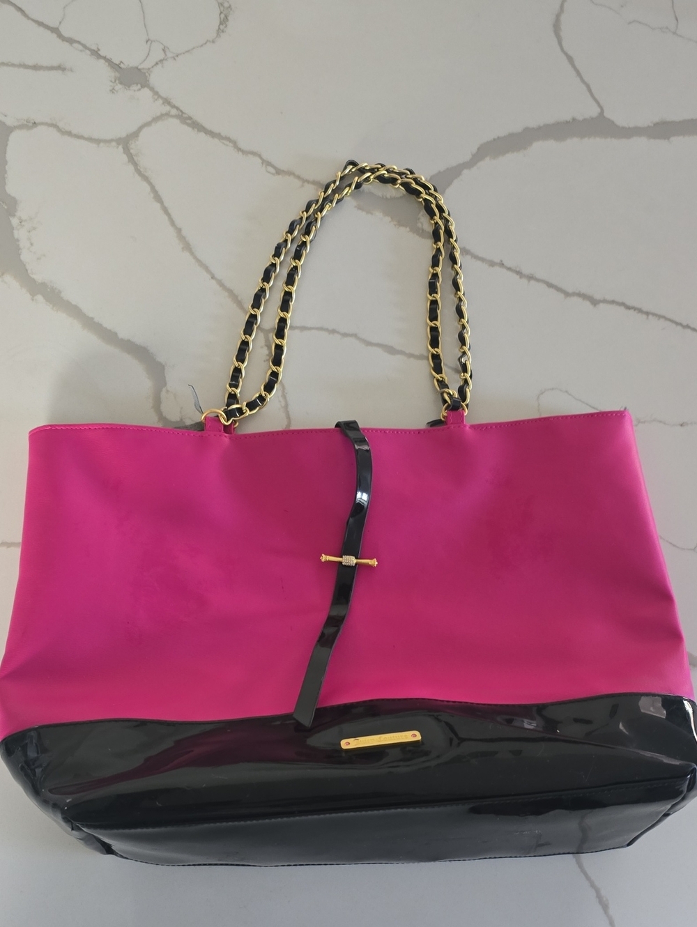Womenโs Pink and Black Chain-Handle Tote